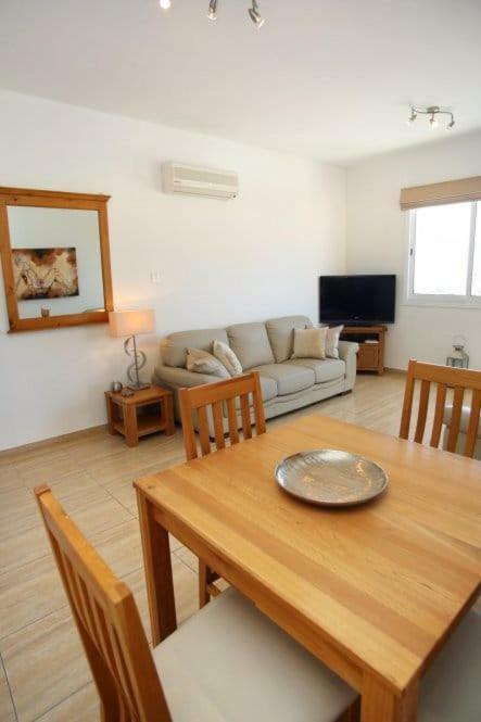 Diana 54 Apartment Paphos Ngoại thất bức ảnh